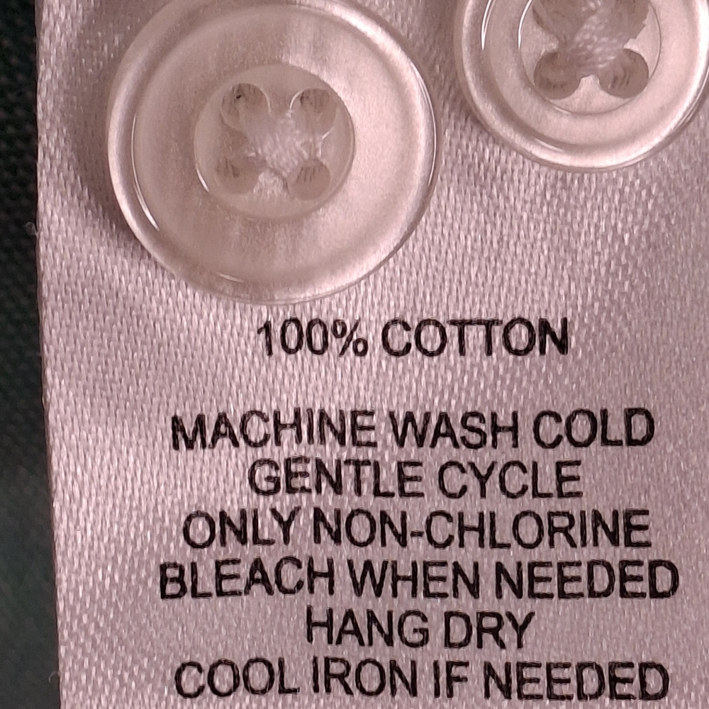 Untuckit Ls Button Down Size Xl - image 5